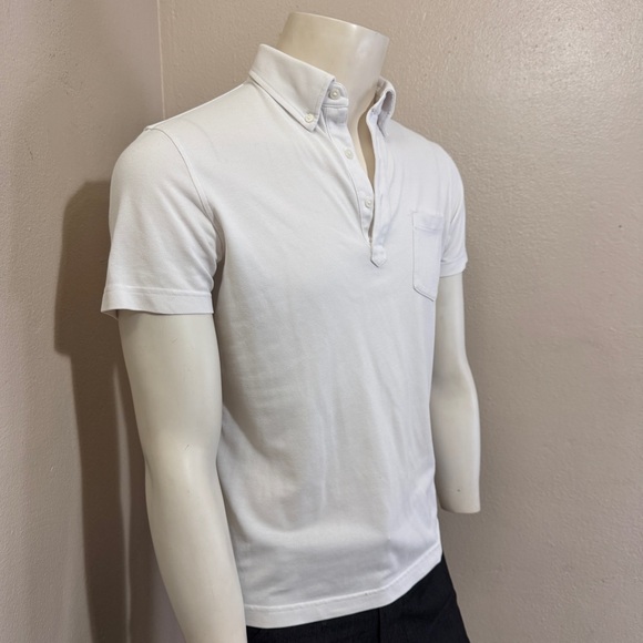 Uniqlo White Polo Shirt for Men - Picture 2 of 10
